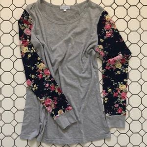 Floral sleeve sweat shirt